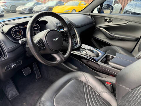 2021 Aston Martin DBX