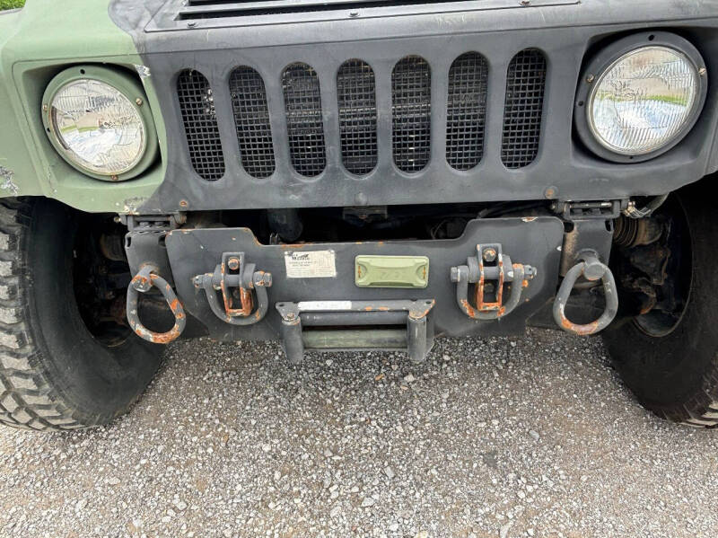 2001 AM General HMMWV