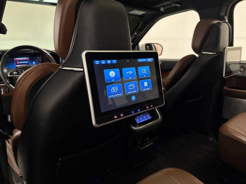 2022 Lincoln Navigator L Reserve