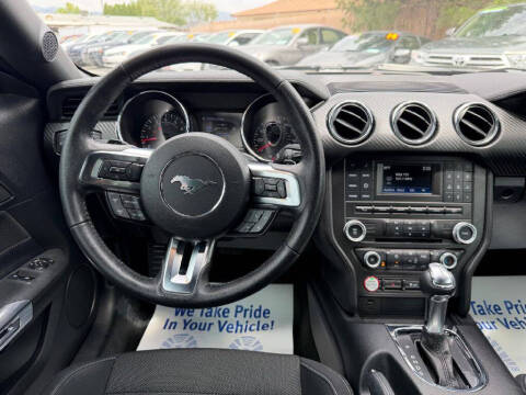 2016 Ford Mustang V6