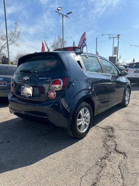 2016 Chevrolet Sonic LT Auto