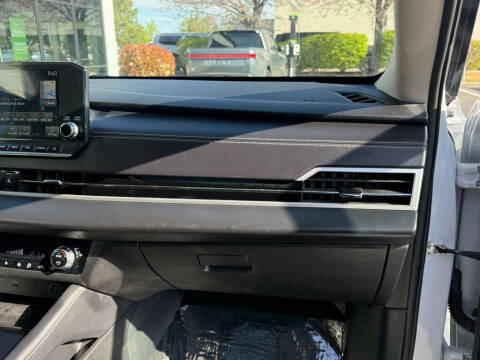 2024 Mitsubishi Outlander PHEV