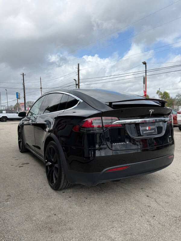 2019 Tesla Model X Standard Range