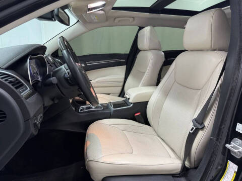 2017 Chrysler 300 C