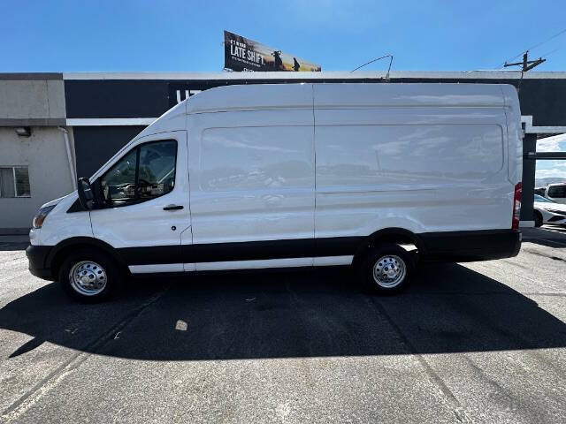 2023 Ford Transit 250