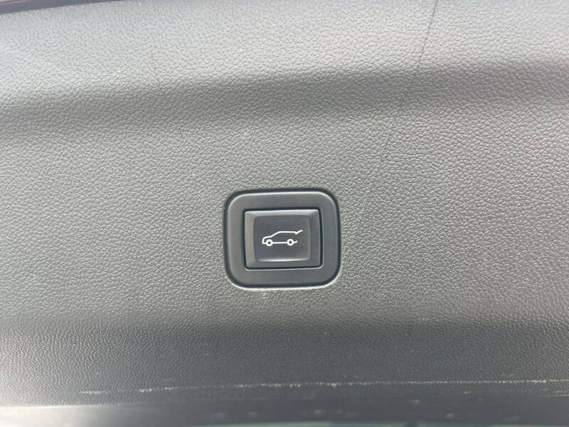 2023 GMC Yukon XL Denali Ultimate