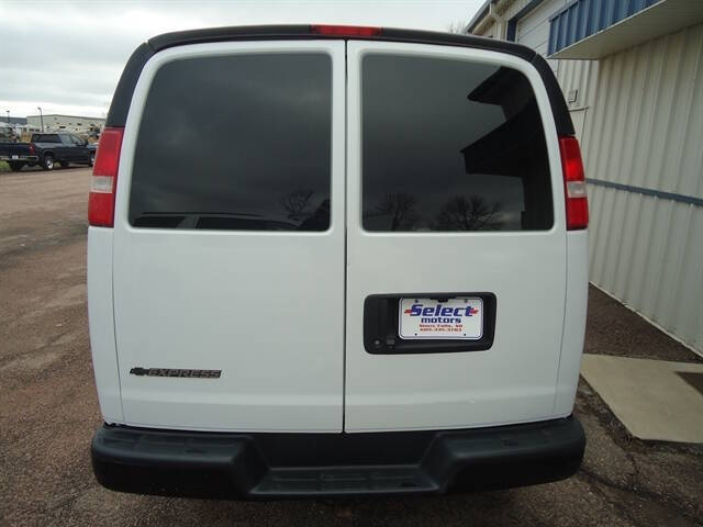 2019 Chevrolet Express 2500
