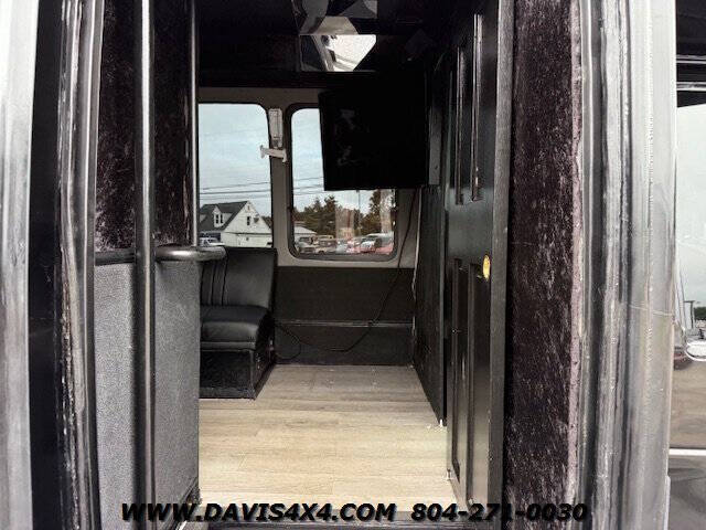 2005 Ford E-Series E-450 SD