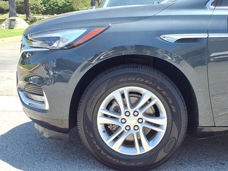 2021 Buick Enclave Essence