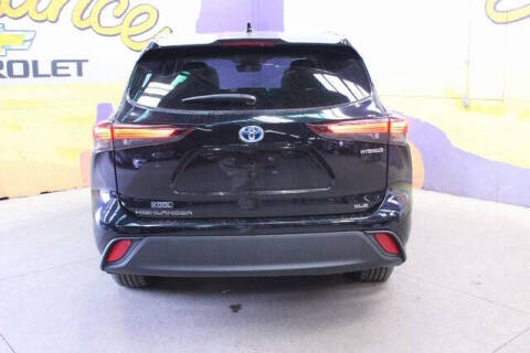 2024 Toyota Highlander Hybrid XLE