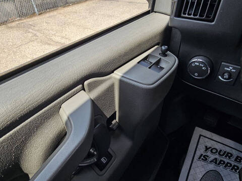 2017 Chevrolet Express 2500