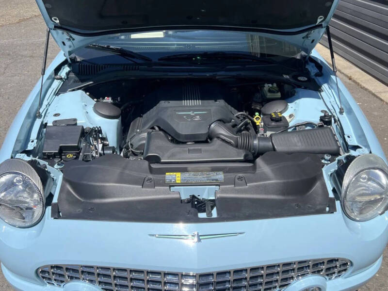 2003 Ford Thunderbird