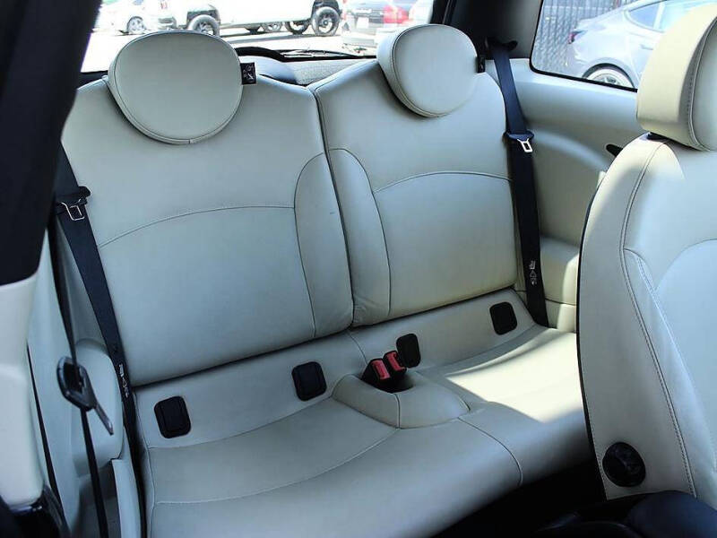 2011 MINI Cooper John Cooper Works