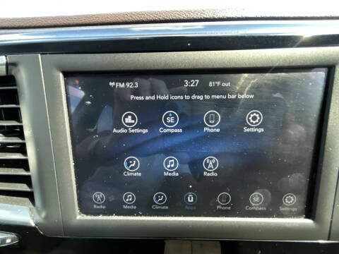 2020 Chrysler Voyager LX