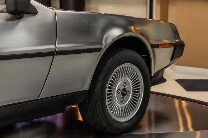 1981 DeLorean DMC-12