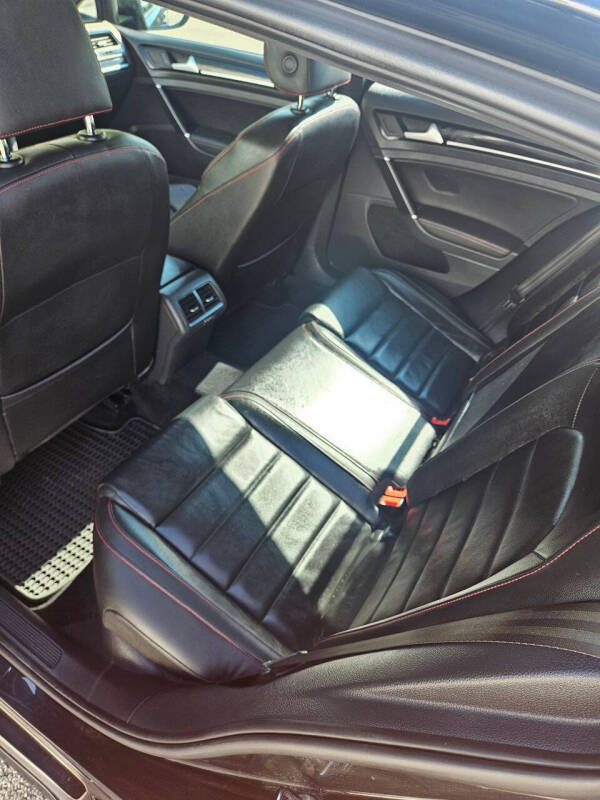 2016 Volkswagen Golf GTI Autobahn
