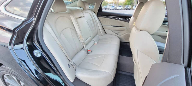 2017 Buick LaCrosse Essence