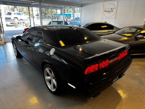 2010 Dodge Challenger SRT8
