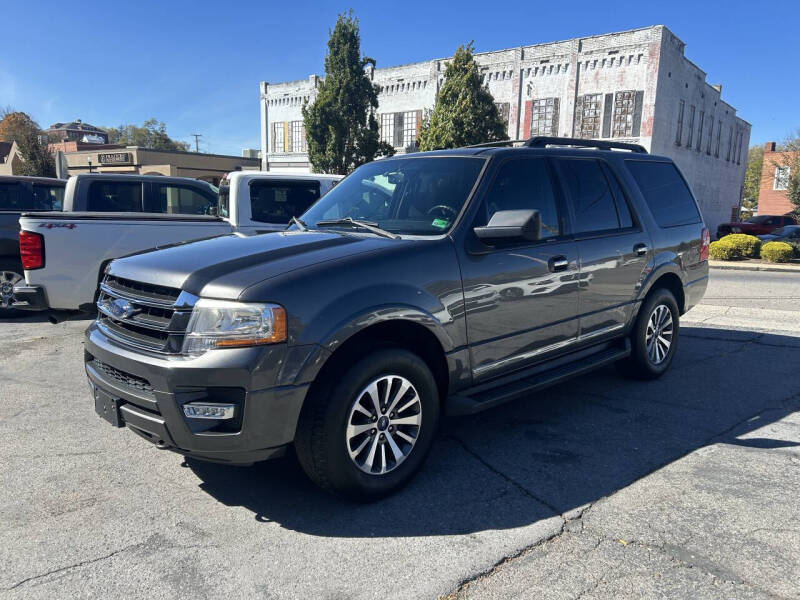 2017 Ford Expedition XLT's photo
