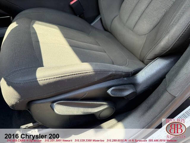 2016 Chrysler 200