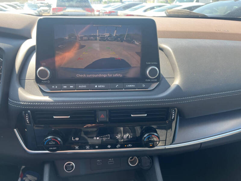 2022 Nissan Rogue SV