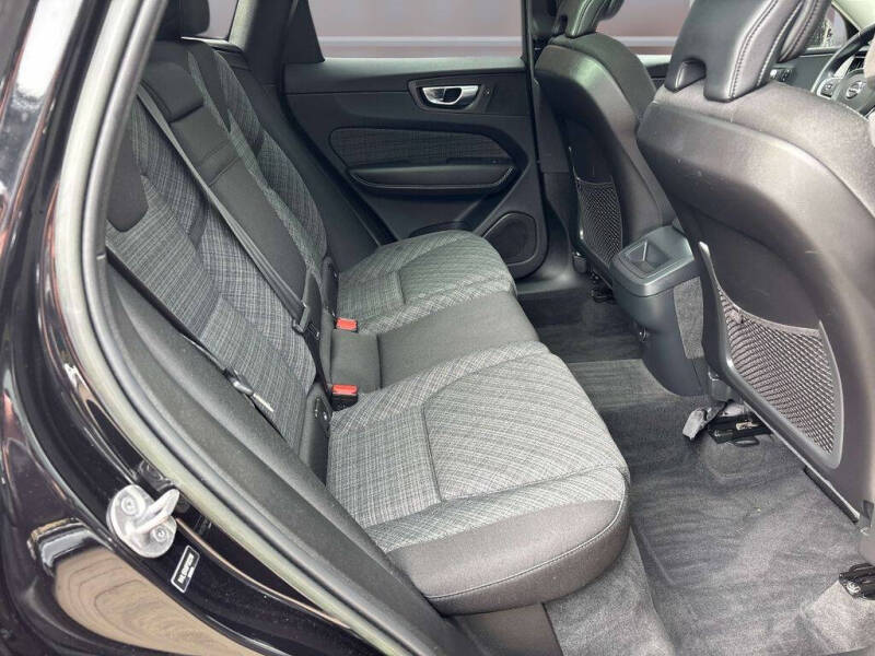 2023 Volvo XC60 B5 Core
