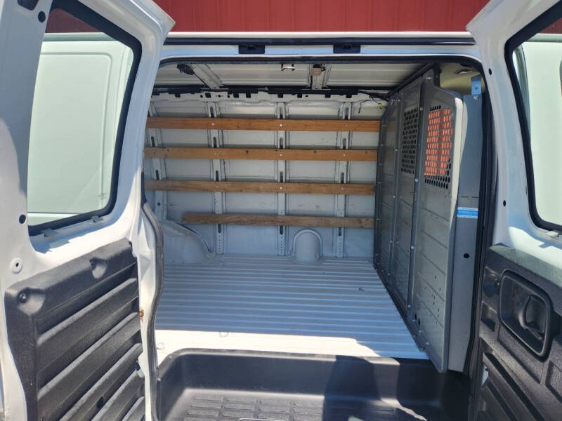 2017 GMC Savana 2500
