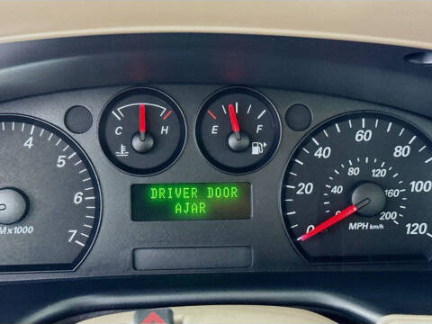 2004 Ford Taurus SES
