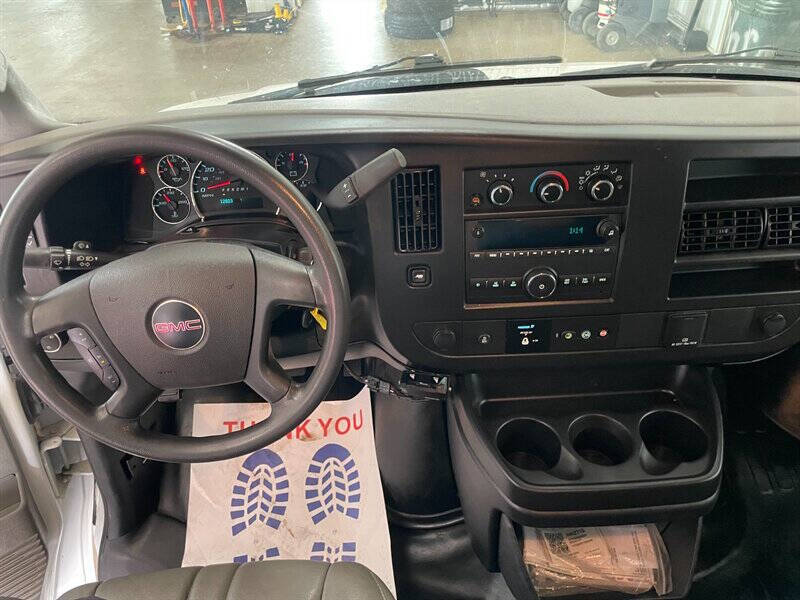 2023 GMC Savana 2500