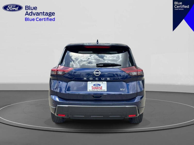 2024 Nissan Rogue SV
