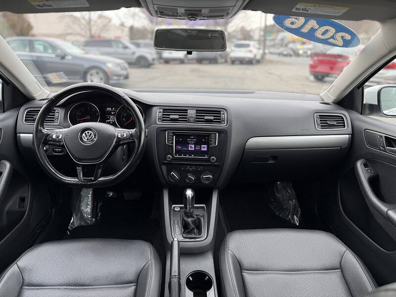 2016 Volkswagen Jetta