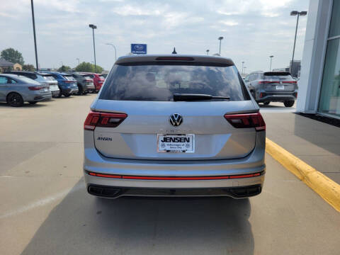 2023 Volkswagen Tiguan SE R-Line Black