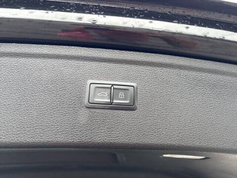 2022 Audi Q5 quattro S line Prem Plus 45 TFSI