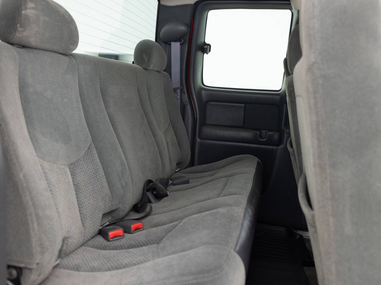 Used Car 2005 Chevrolet Silverado 2500hd  Ls 4dr Extended Cab 4wd Lb For Sale Under $25,000 In Coal City, Illinois