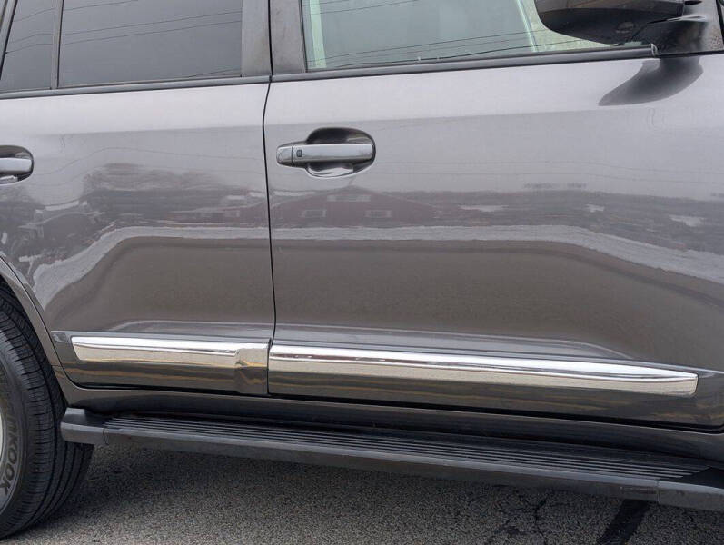 2013 Toyota Land Cruiser