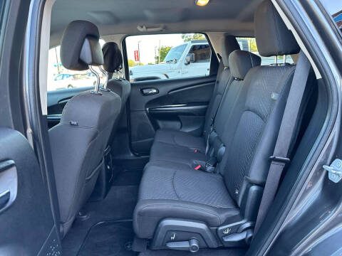 2018 Dodge Journey SE