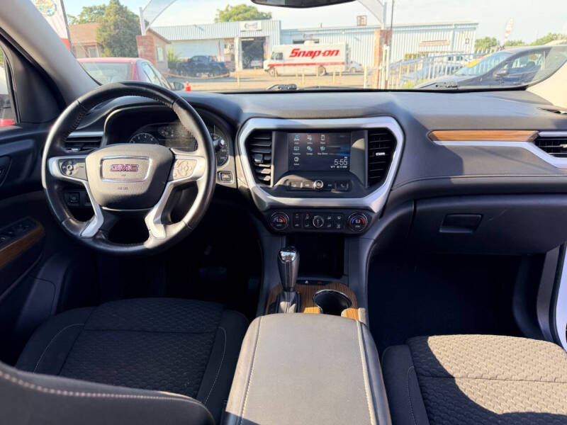 2018 GMC Acadia SLE-1