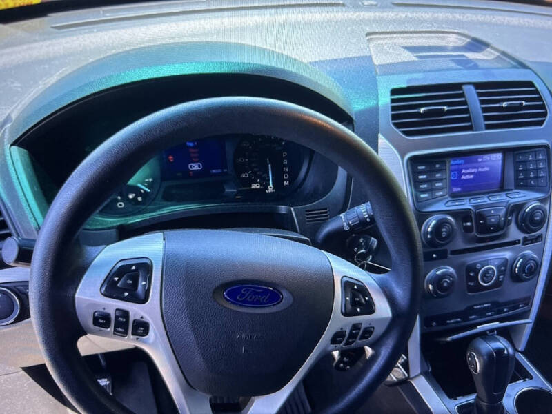 2013 Ford Explorer