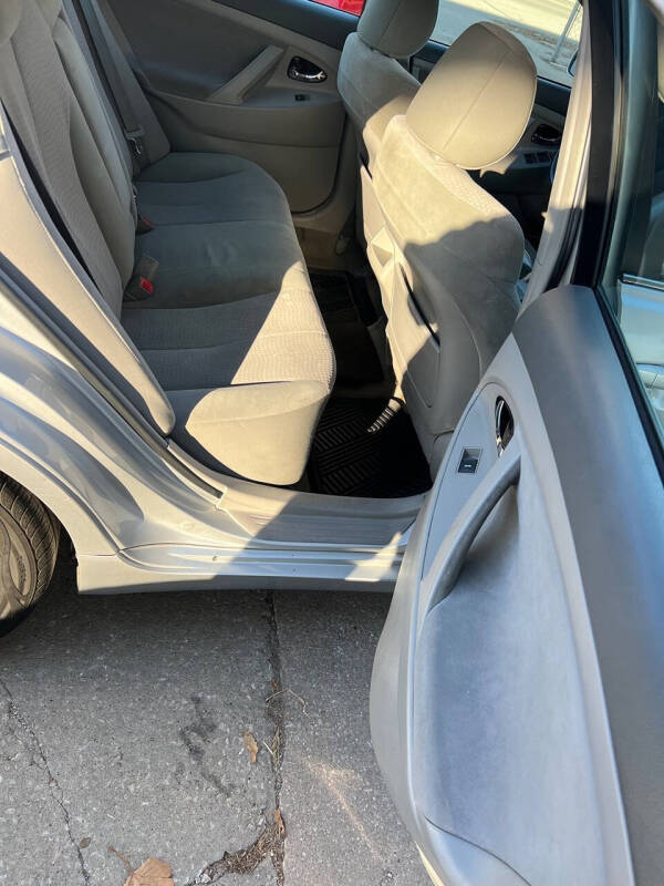 2011 Toyota Camry LE