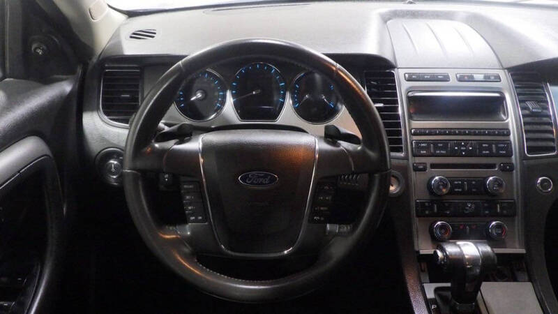 2011 Ford Taurus SEL