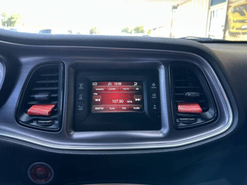 2016 Dodge Challenger SXT