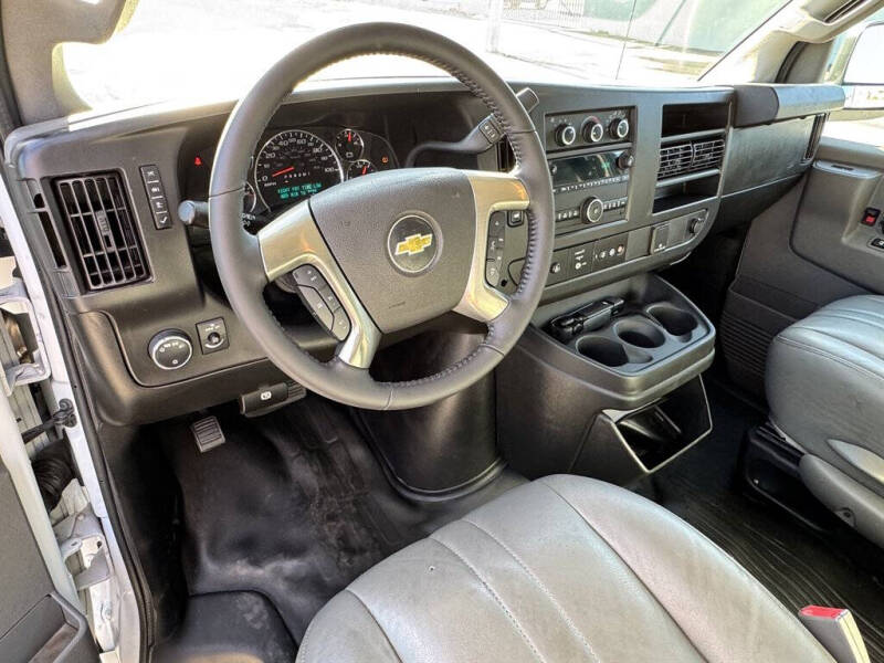 2021 Chevrolet Express 2500