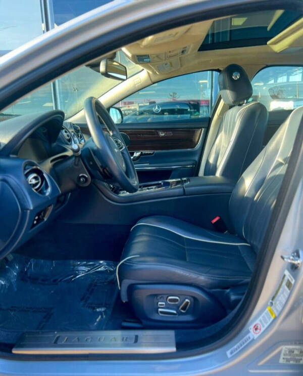 2011 Jaguar XJL