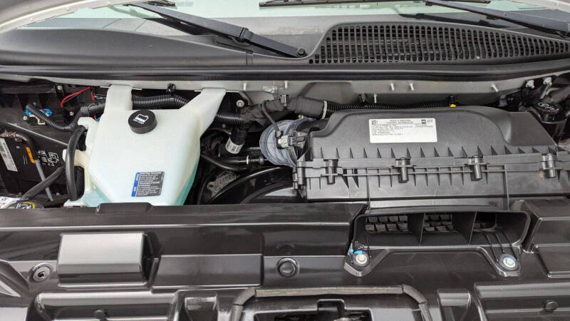 2024 Chevrolet Express 2500
