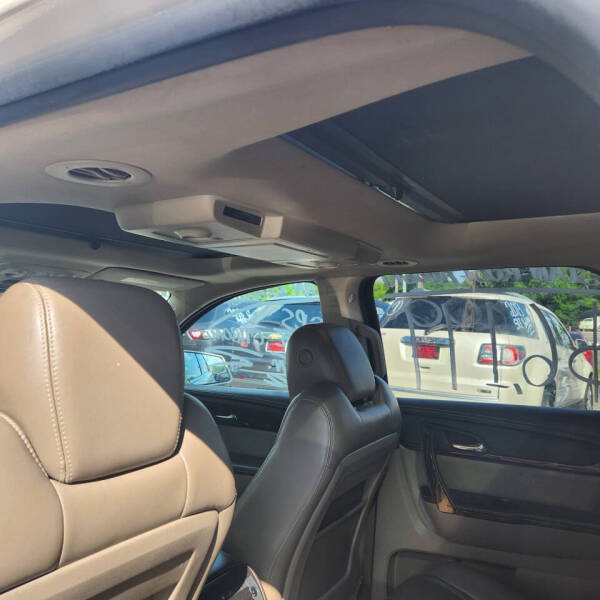 2014 GMC Acadia Denali