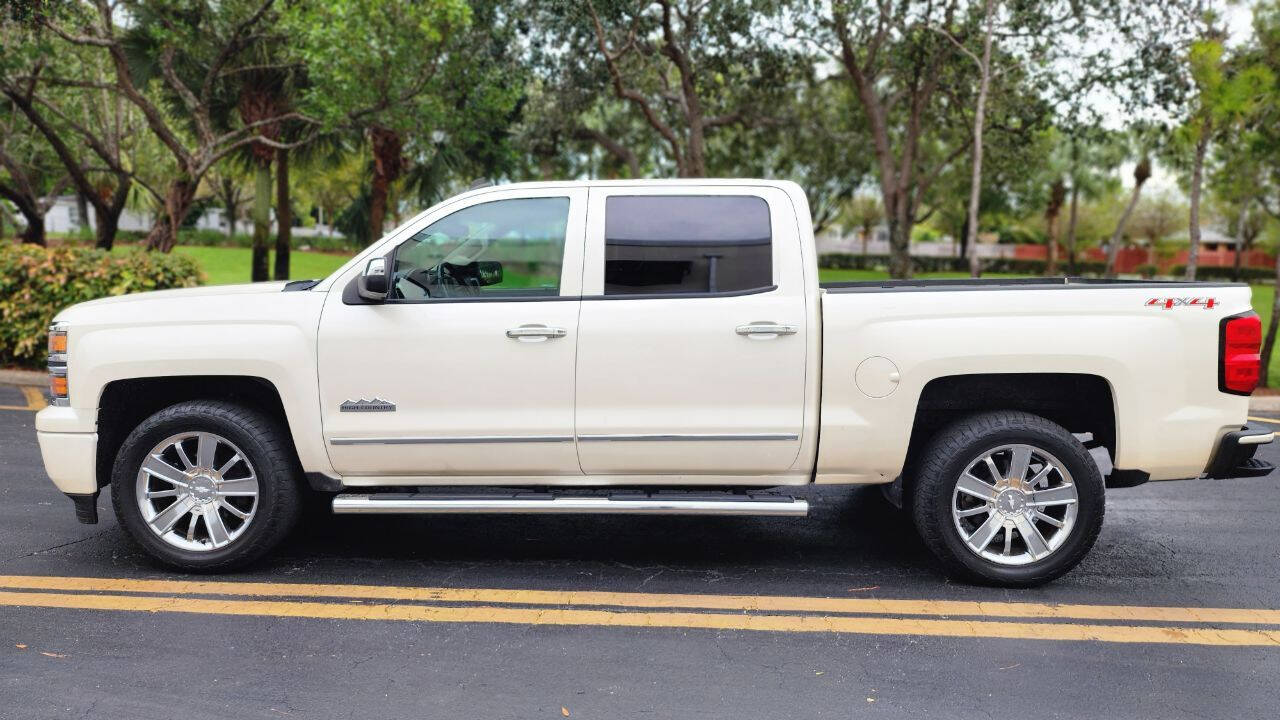 2014 CHEVROLET Silverado Pickup - $18,990