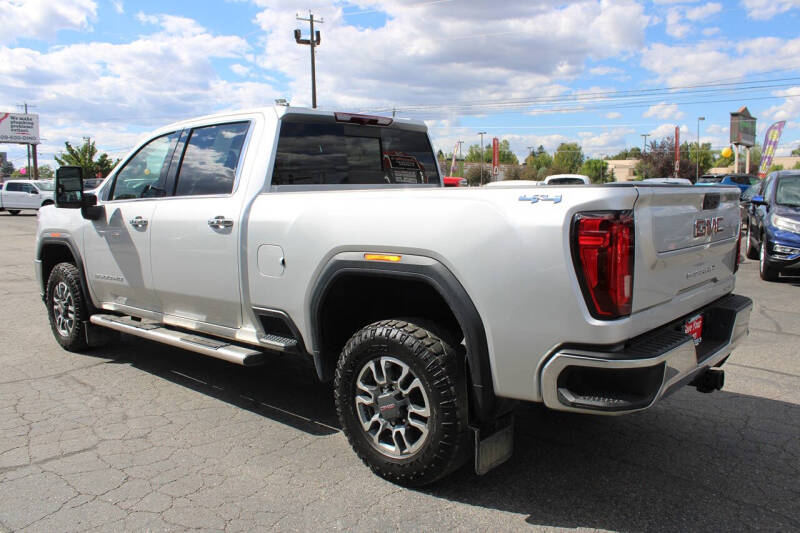 2022 GMC Sierra 2500HD SLT