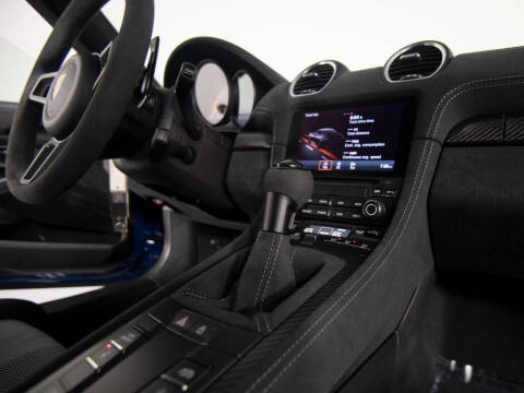 2023 Porsche 718 Cayman GT4 RS