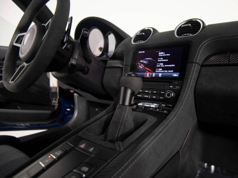 2023 Porsche 718 Cayman GT4 RS