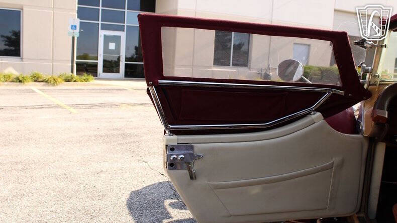 1974 Excalibur Phaeton